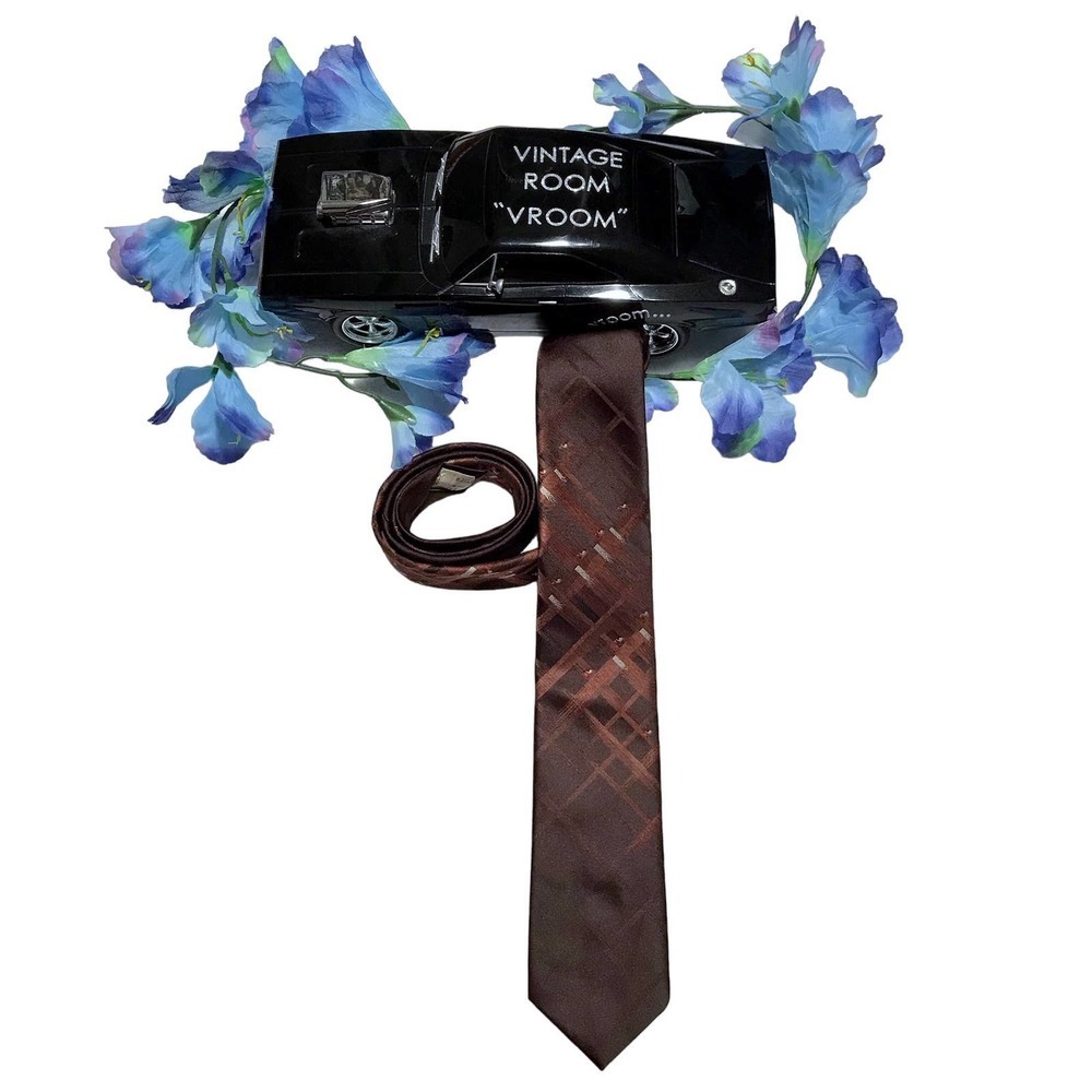 Jacques Estier Brown with Pattern Tie